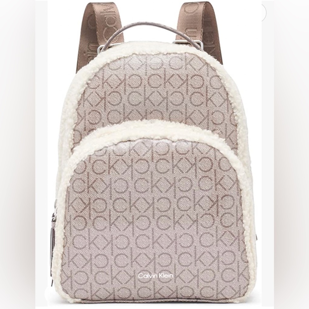 Calvin Klein Estelle Novelty-Backpack, Brown/Khaki/Black Logo, One Size